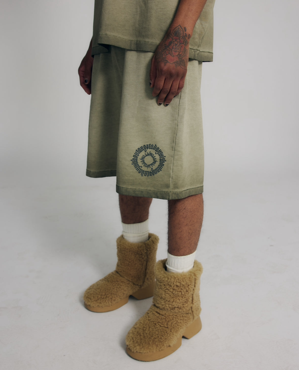 ADWOA SWAMP SHORTS KHAKI