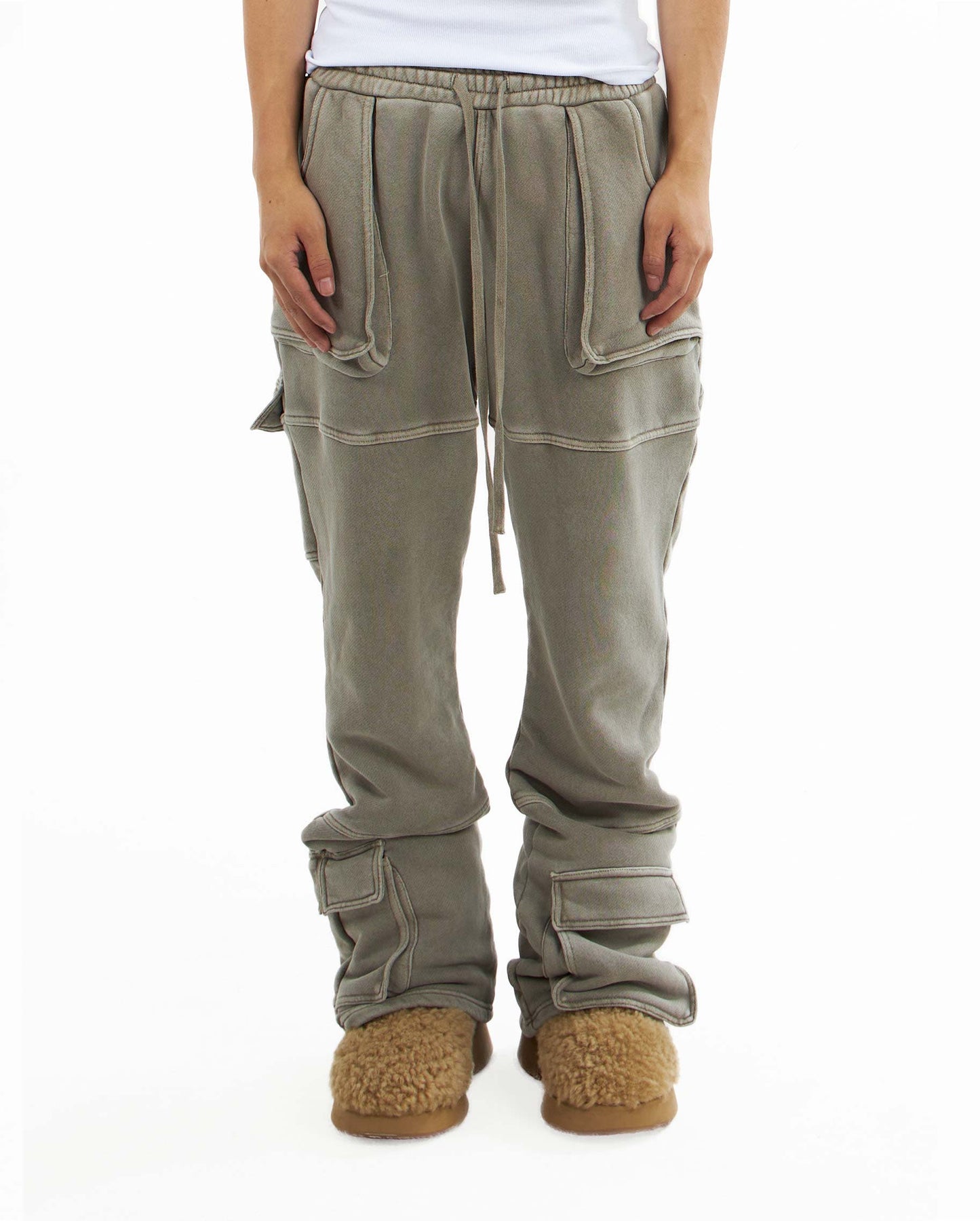 CARGO SWEATPANTS