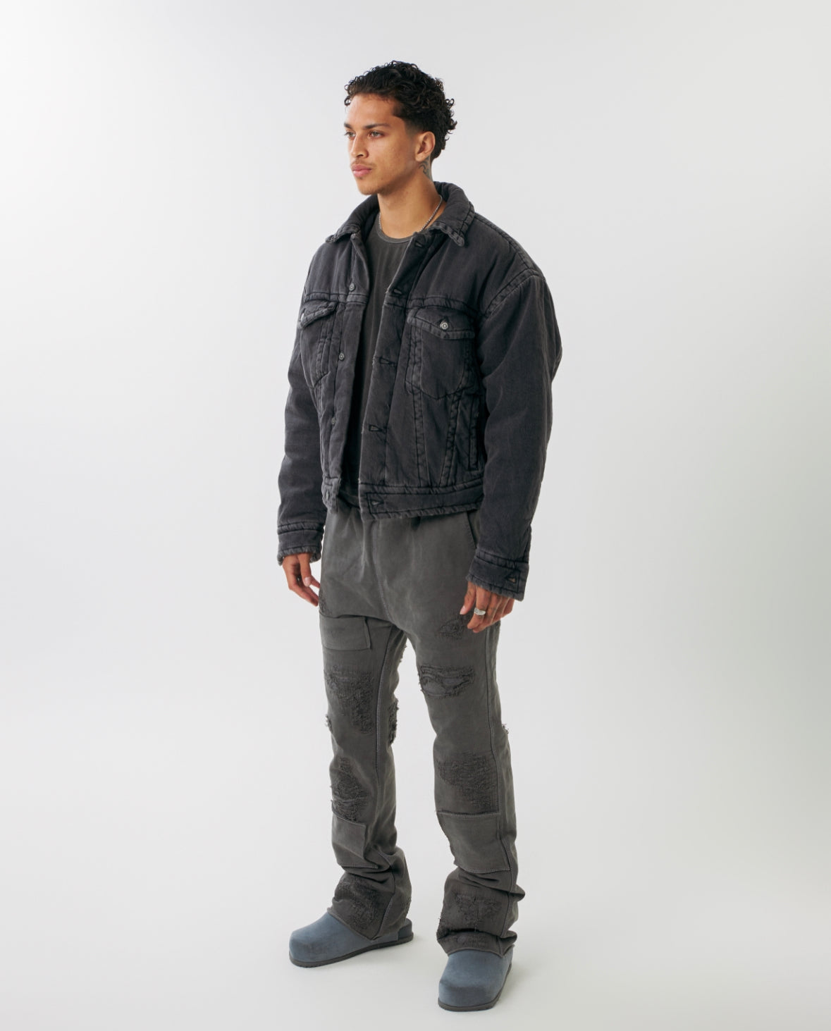 PADDED DENIM TRUCKER