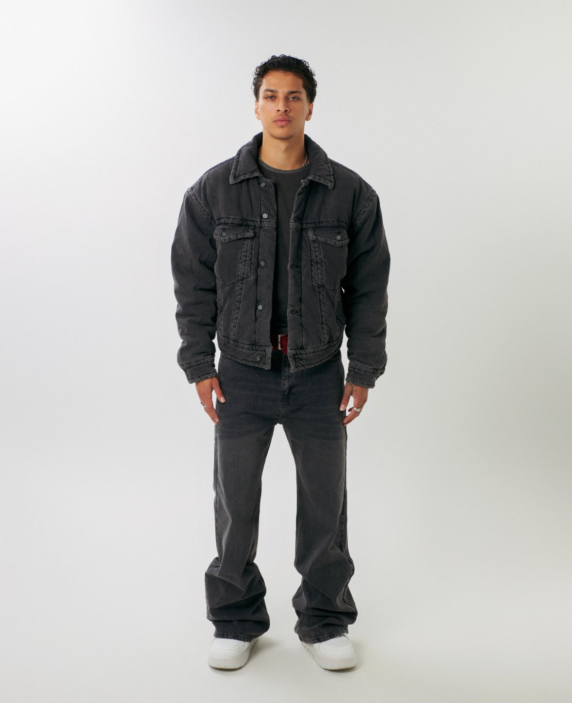 PADDED DENIM TRUCKER