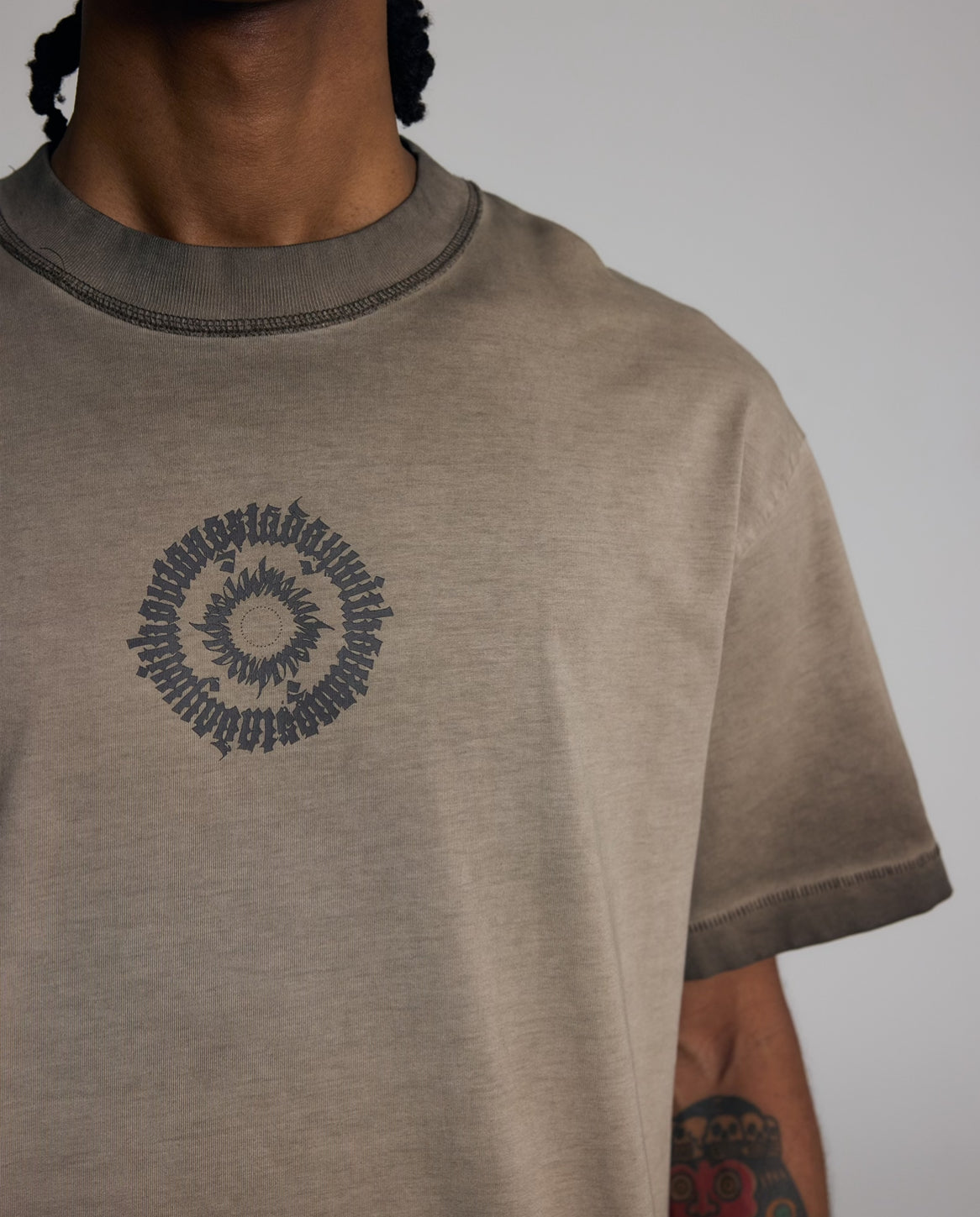 ADWOA SWAMP T SHIRT BROWN
