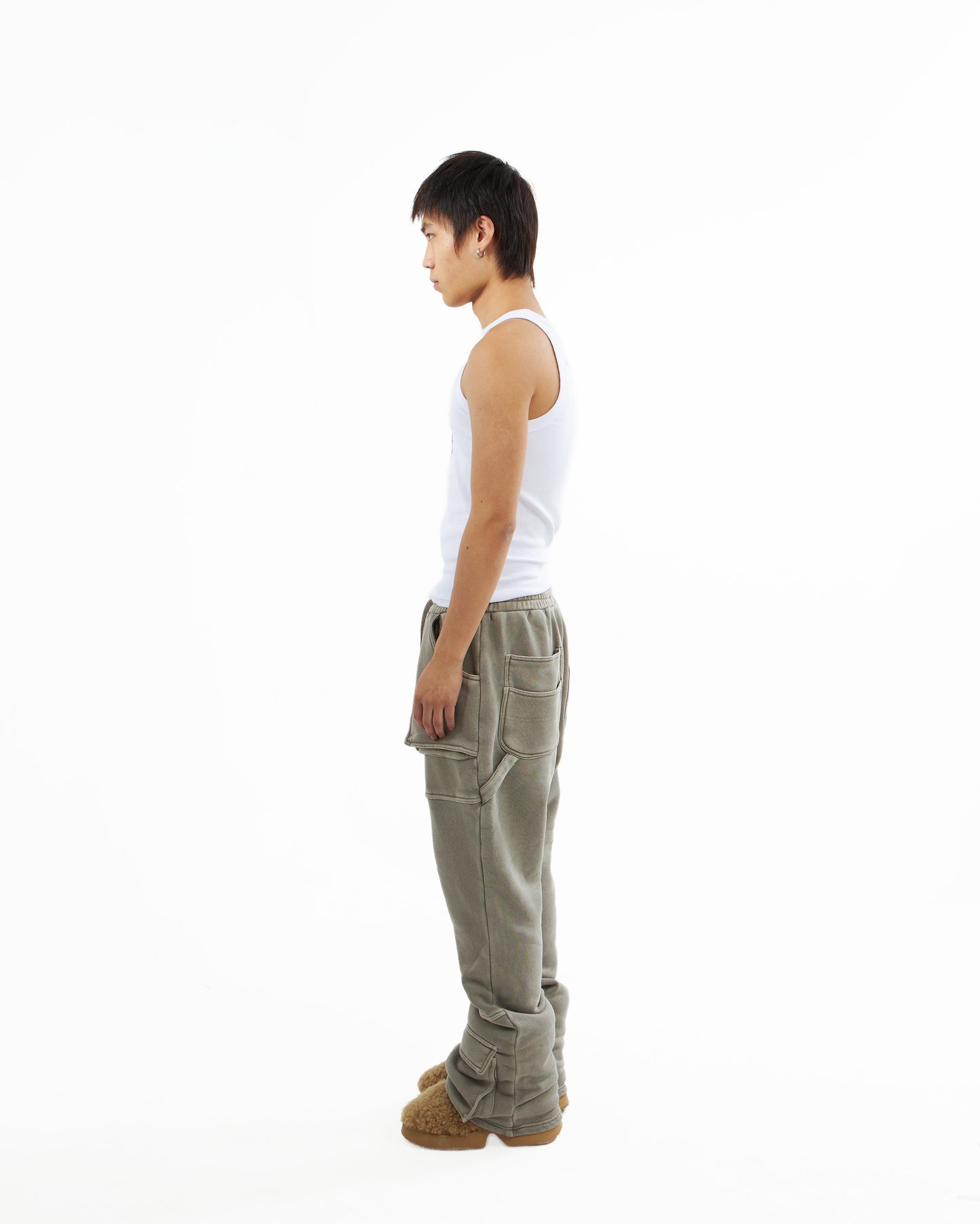 CARGO SWEATPANTS