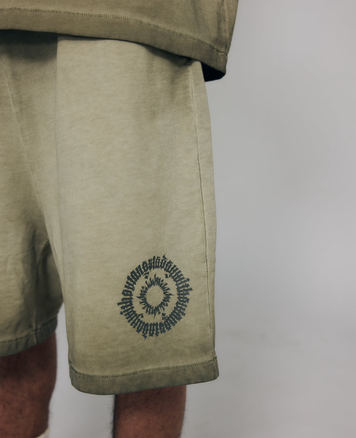 ADWOA SWAMP SHORTS KHAKI