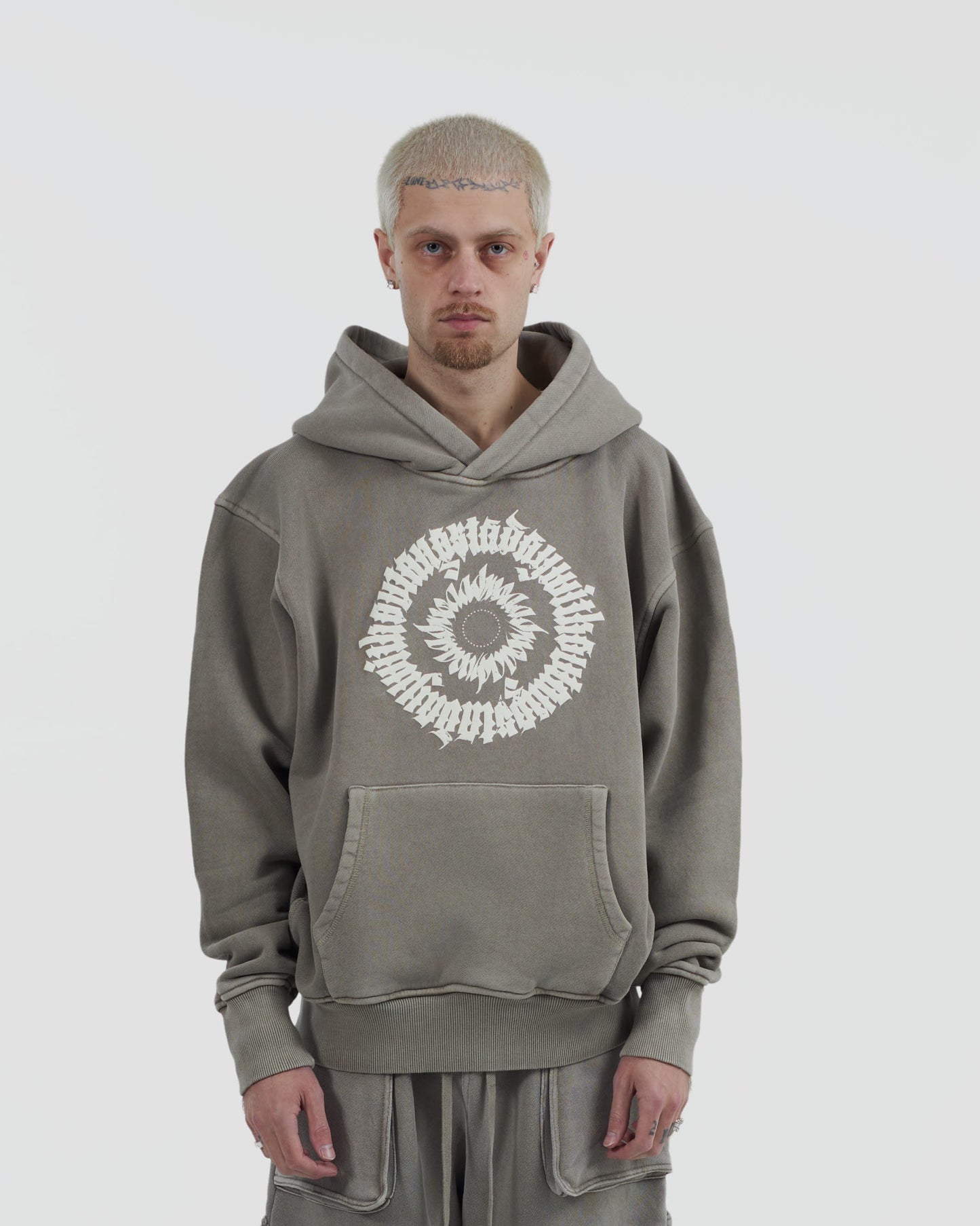 CREST PULLOVER
