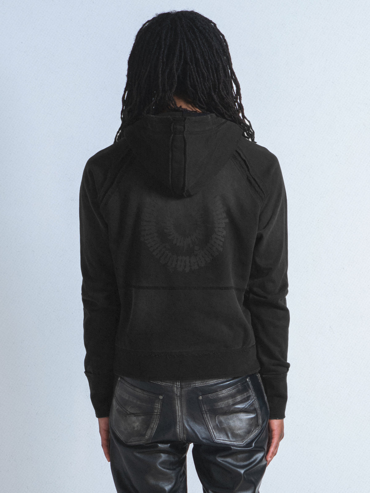 EXPOSED SEAM ZIP HOODIE BLACK