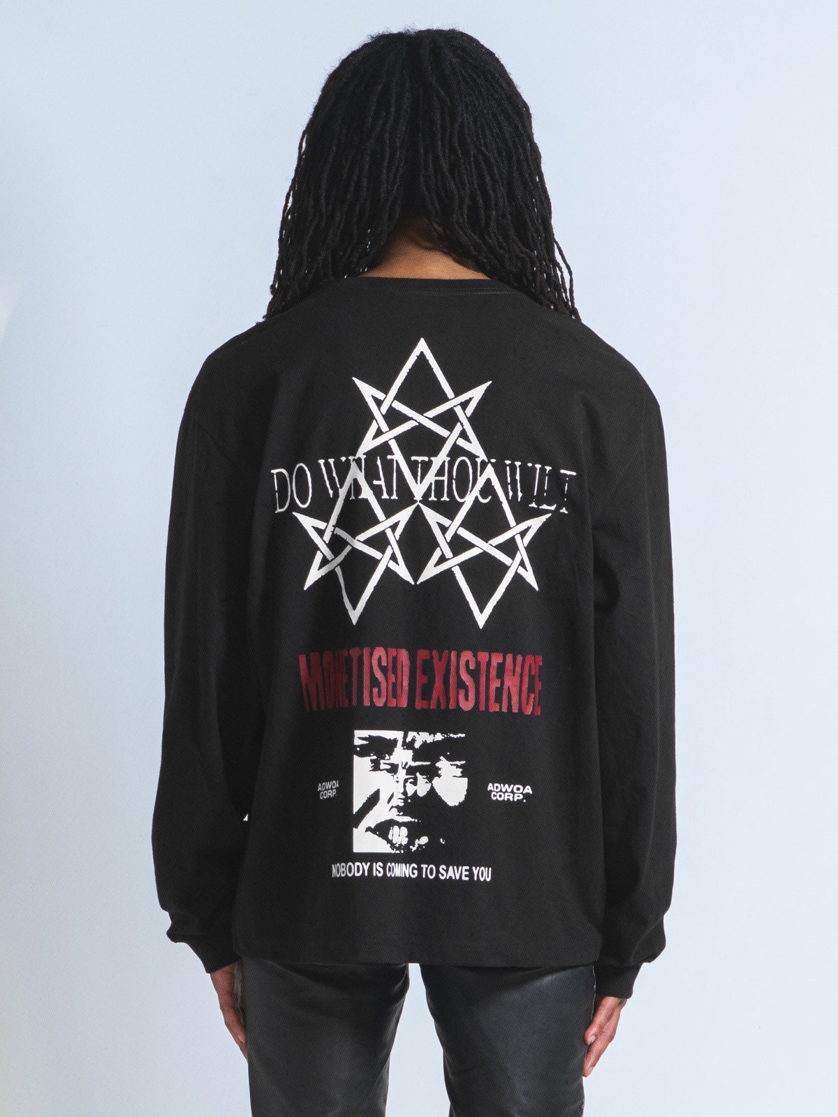SMILE CREST LONGSLEEVE BLACK